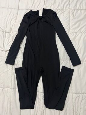 Black Long-Sleeve One-Piece Jumpsuit